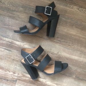 Nine West black leather strap heels 7